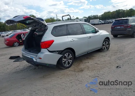 2017 Nissan Pathfinder Sv z USA, uszkodzony, nr VIN 5N1DR2MM2HC651491